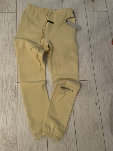 Fear of God Essentials x Mr. Porter Exclusive Sweatpants size M