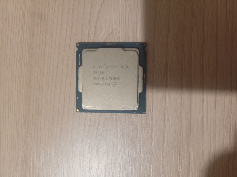 Процессор Intel Pentium G5400