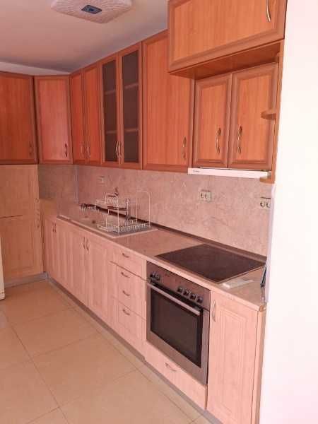 Продава се Тристаен апартамент в Пловдив, Южен - 100 кв.м за 2855 €/кв.м - Снимка #4