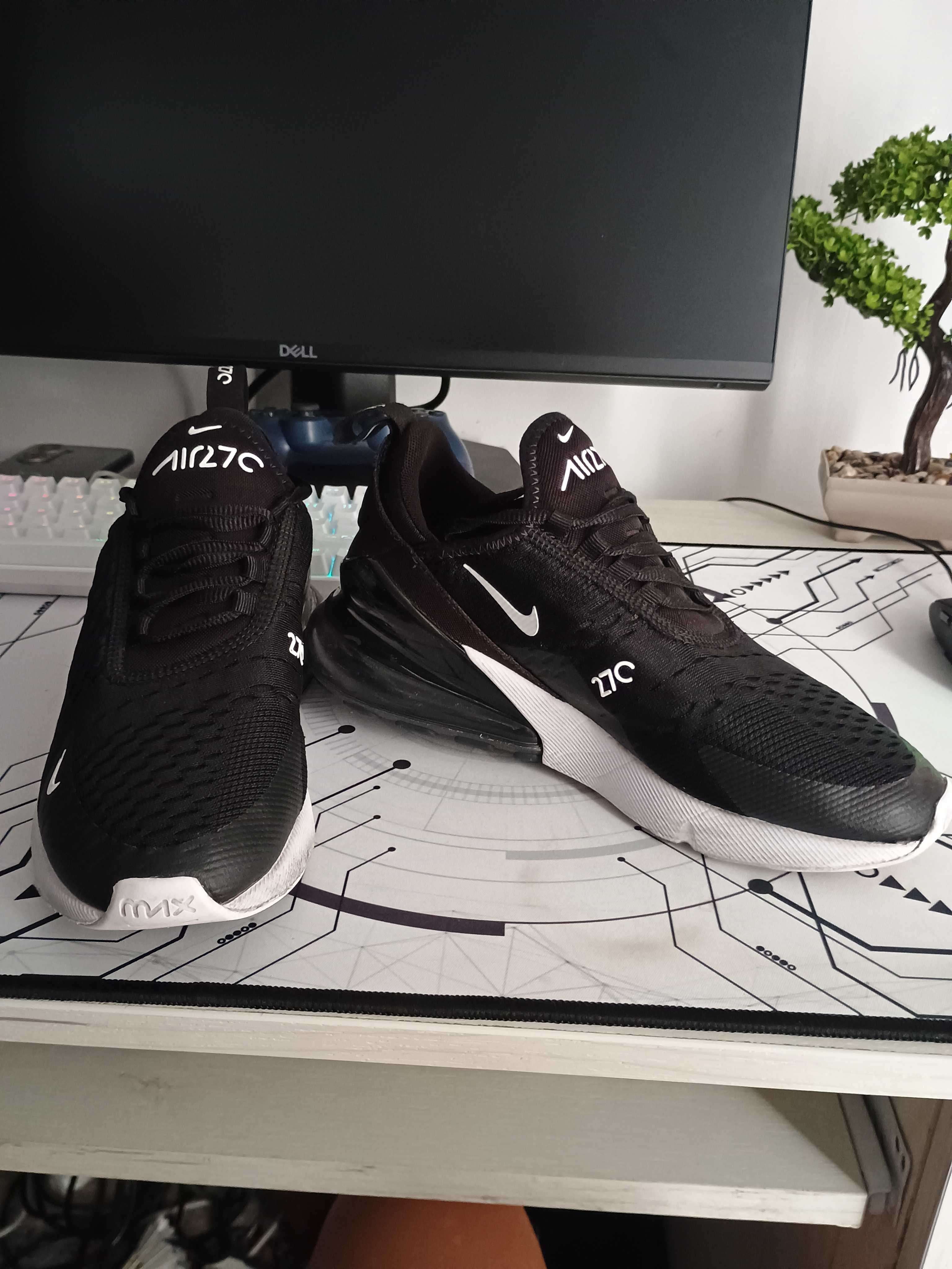 Pantofi Nike Air Max 270