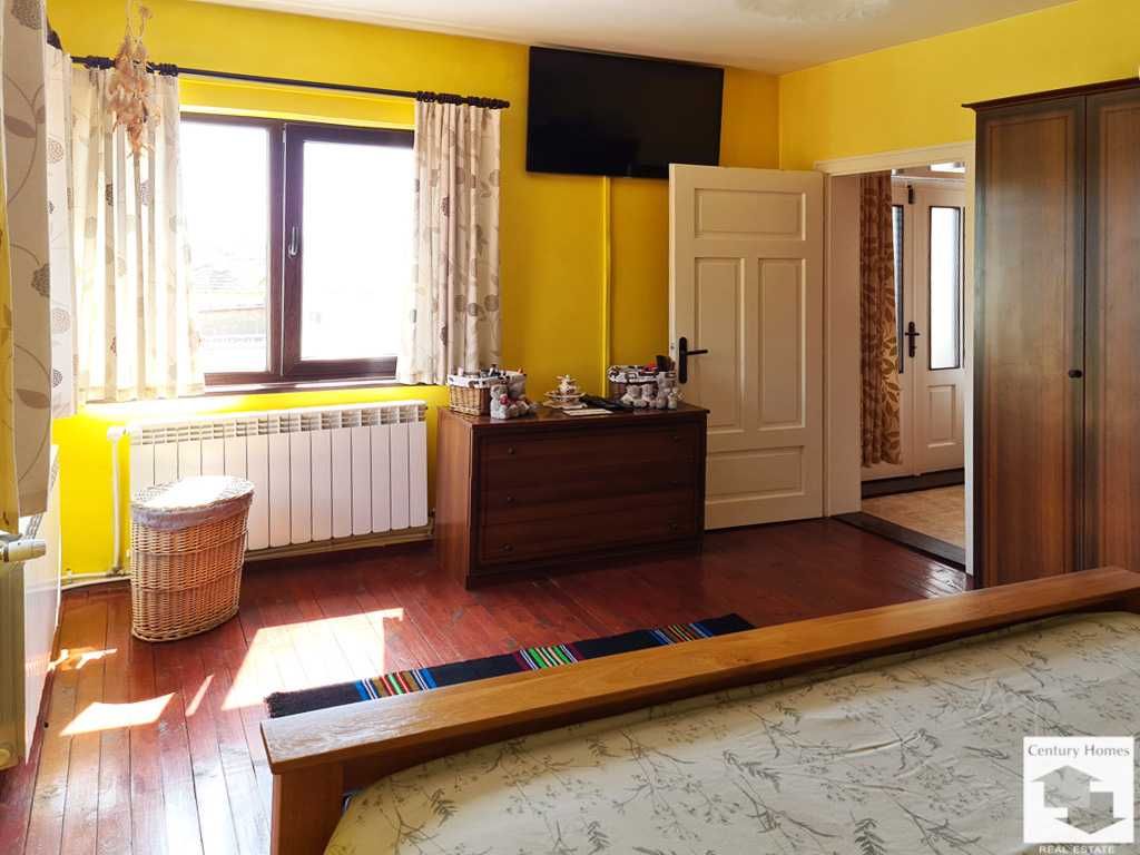Продава се Къща в с. Никюп, Област Велико Търново - 160 кв.м за 1169 €/кв.м - Снимка #17