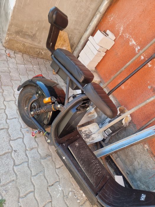 Scuter electrici funcționează