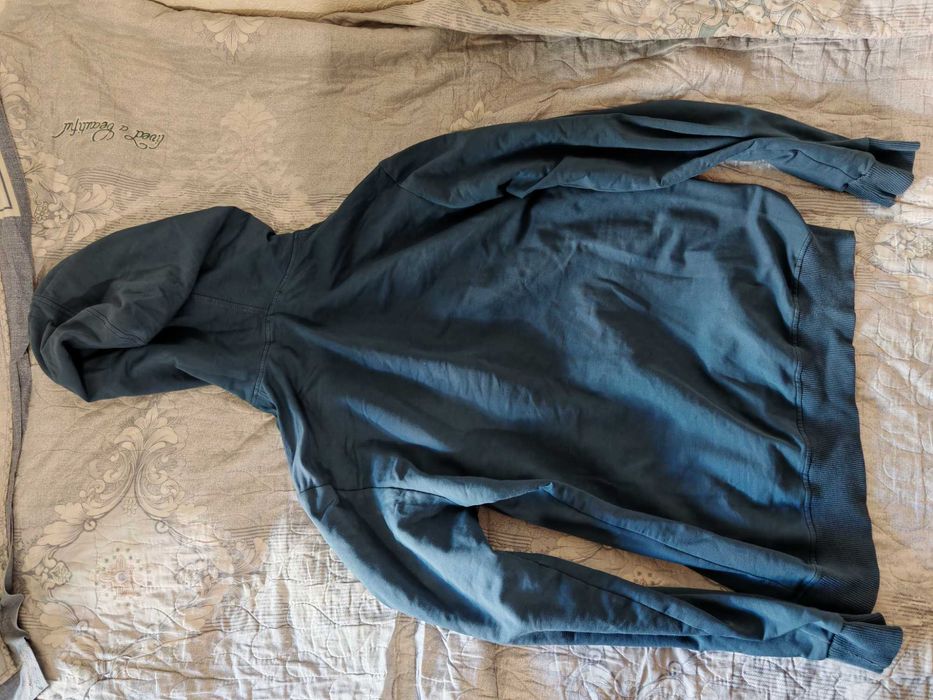 Кофта мужская с капюшоном