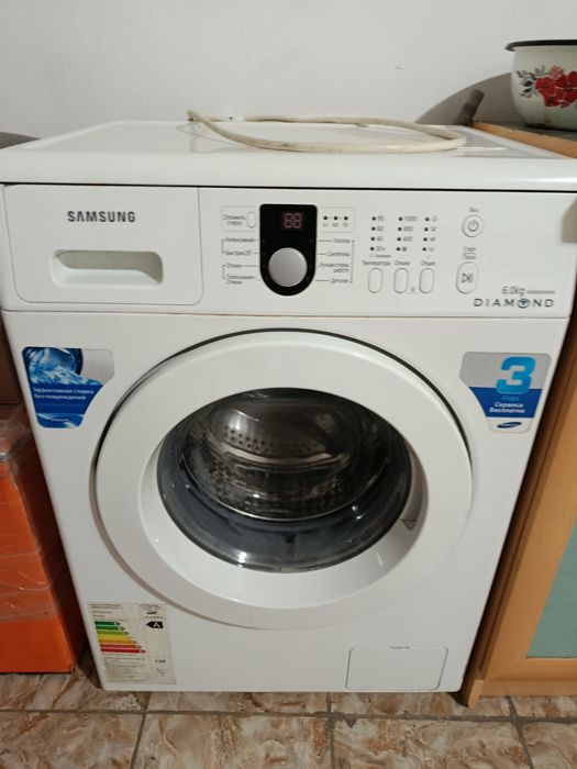 Стиральная машинка Samsung Diamand 6кг. В хорошем состоянии.