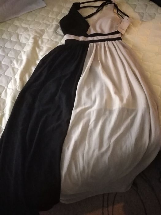 Рокля  екрю и черно елегантна