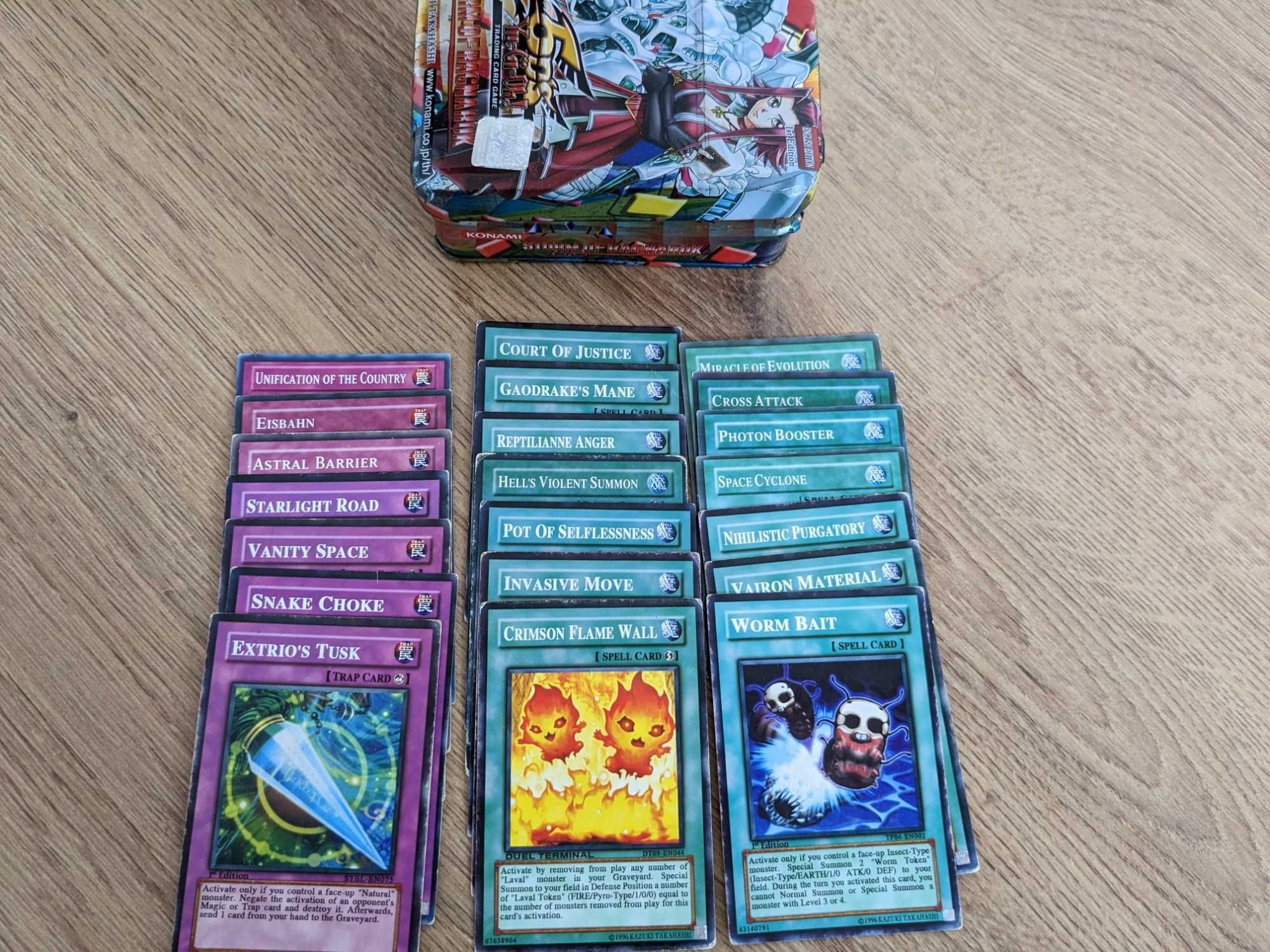 Yu Gi Oh Карти, оригинални и не оригинални. Няколко сета!