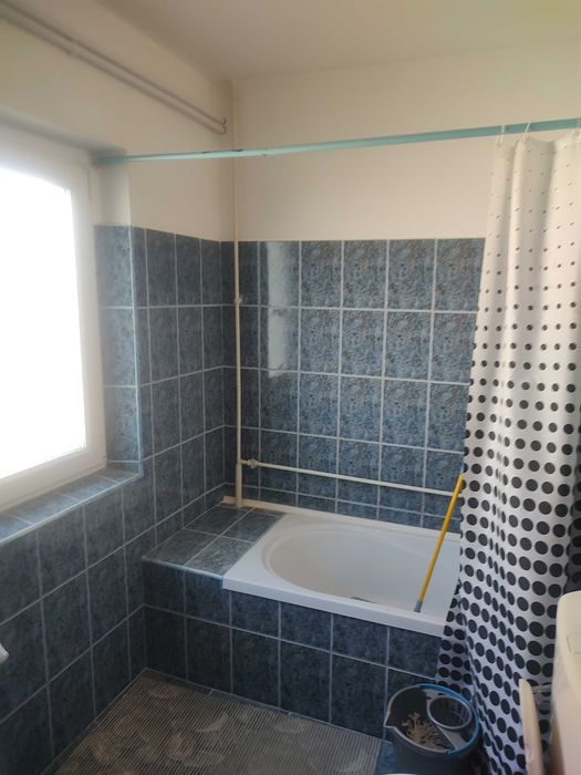 De inchiriat garsoniera