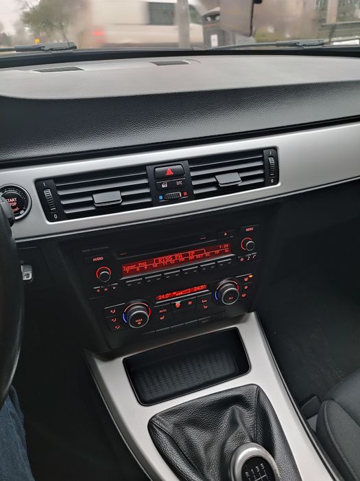 BMW seria 3 e90.masina este euro 5