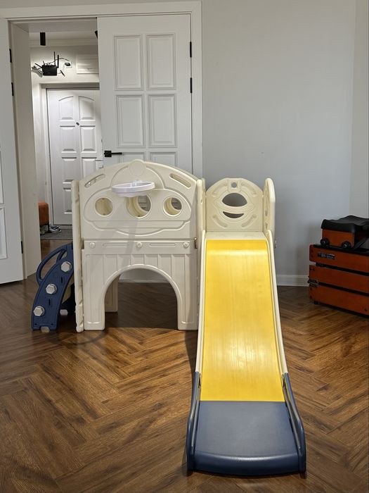 Продам горку детскую