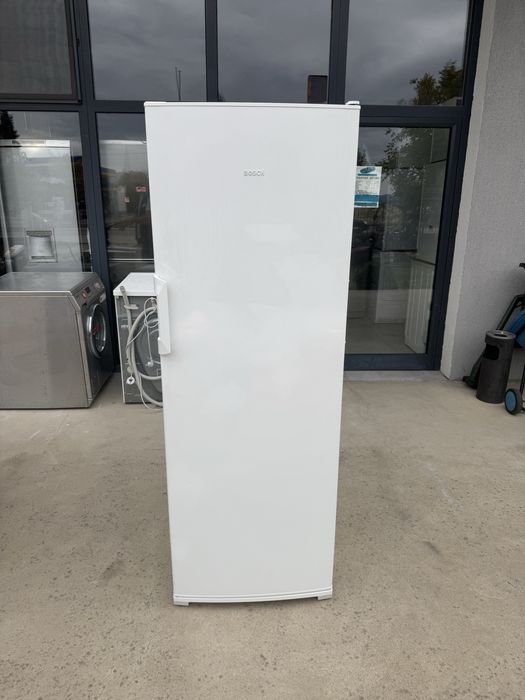 Хладилник - Охладител Bosch 170см