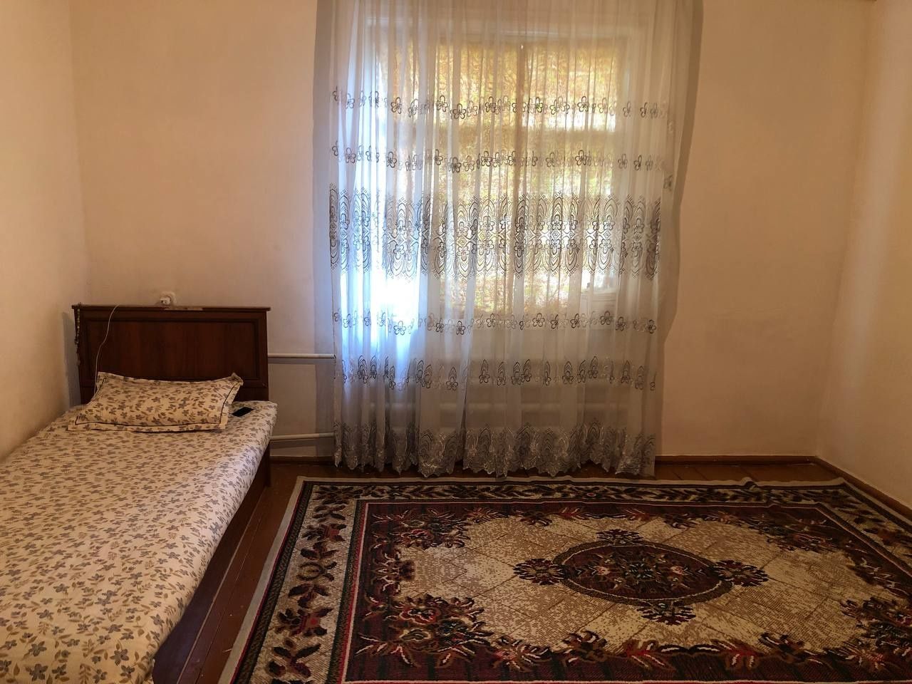 Uy sotladi bardankulda