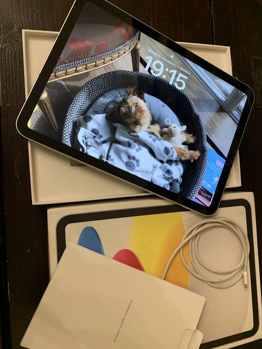 Ipad generatia a 10-a wifi+celular