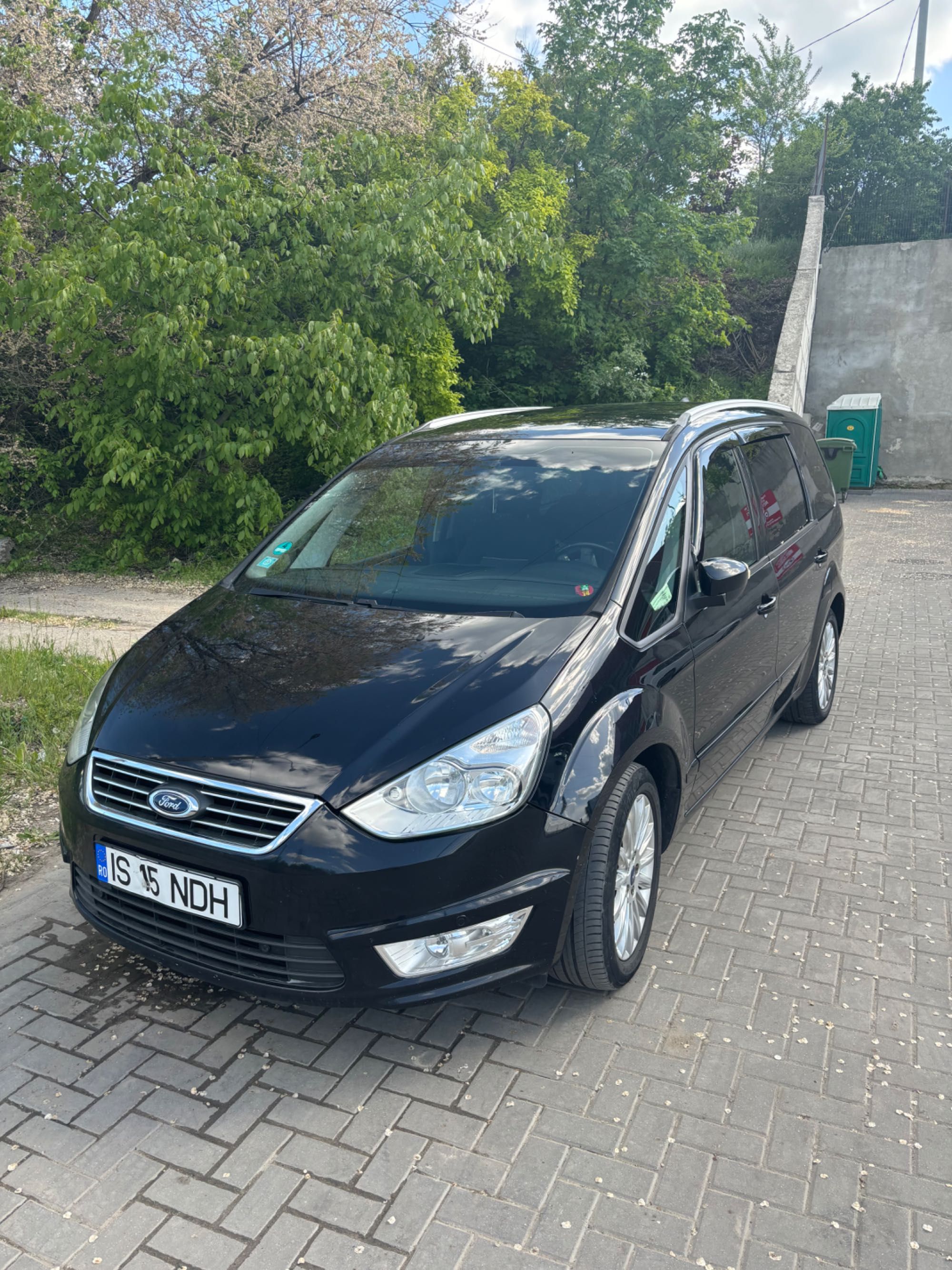 Vând ford galaxy urgent