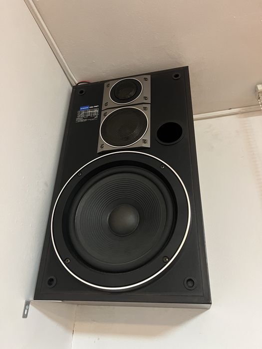 Тонколони +усилвател+CD