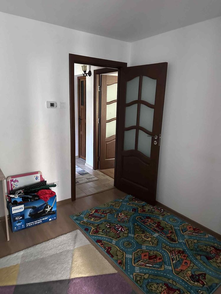Apartament 2 camere decomandat etaj 1