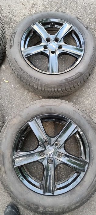 Джанти OXXO с гуми 215/65/17 зимни