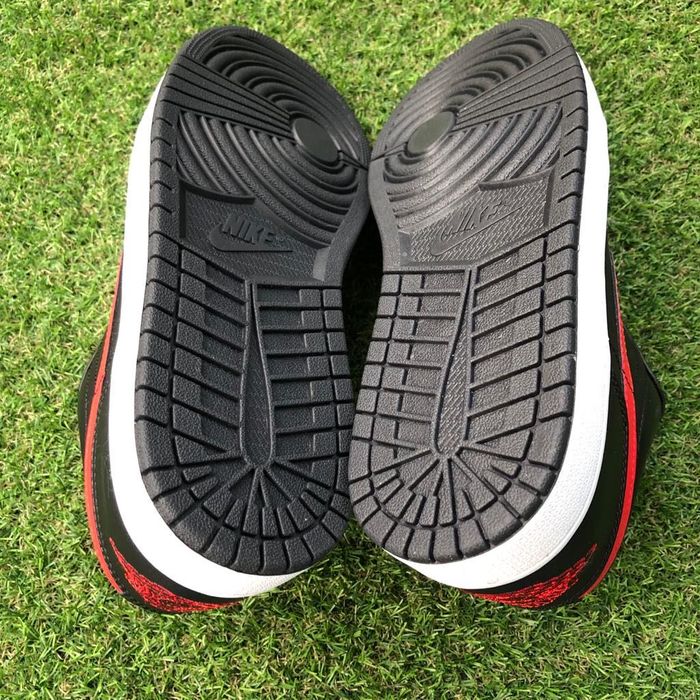 Jordan 1 Low White Toe- 42.5 , 45.5