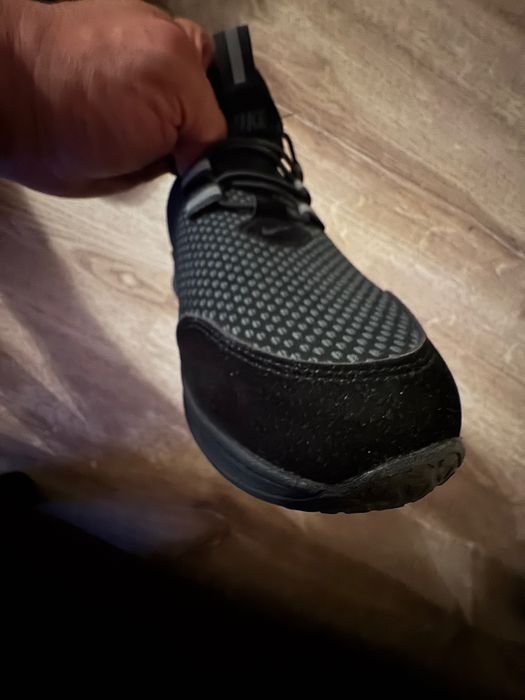 Намаление:Nike-Нови дамски оригинални маратонки 37 номер/неопрен