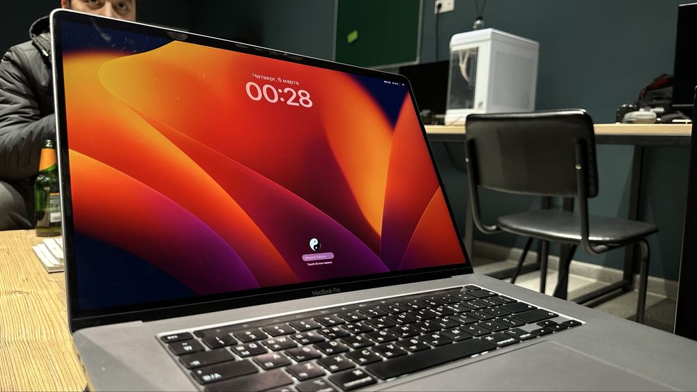 MacBook Pro 16-inch