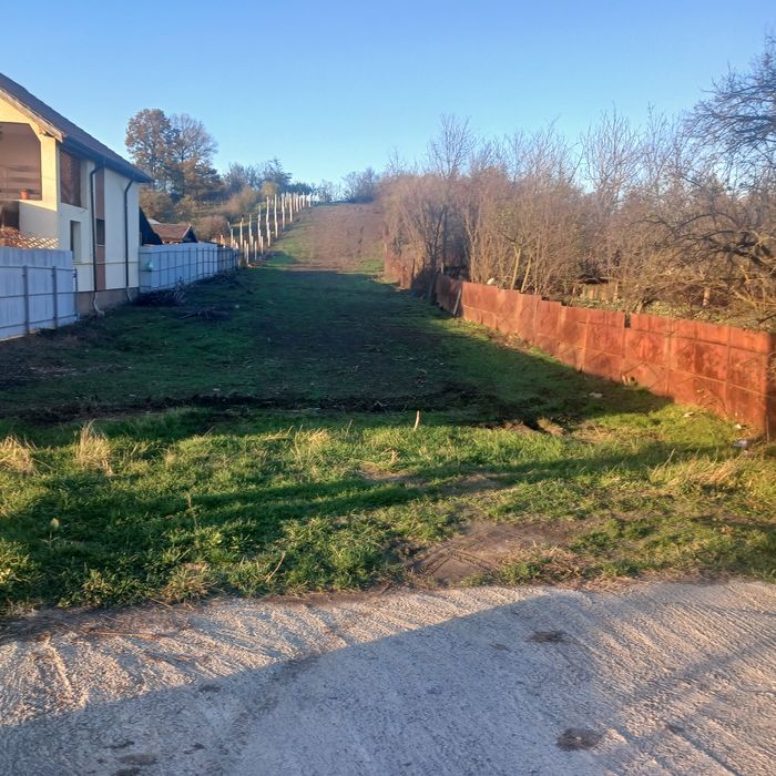 Vind teren intravilan la dn67