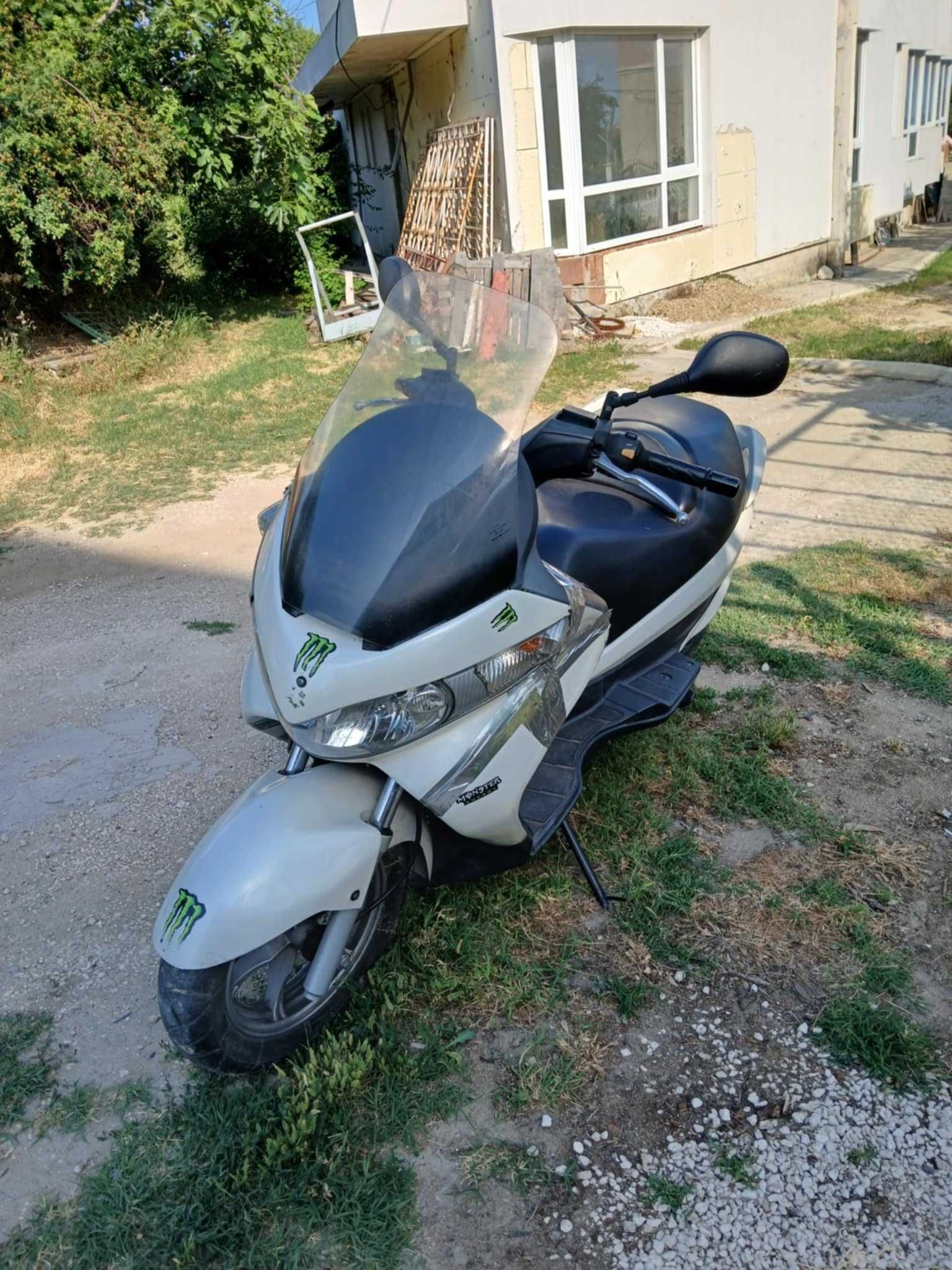 Suzuki Burgman 125cc