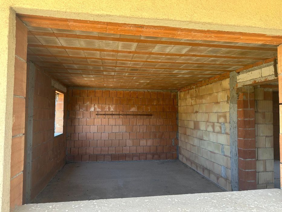 Vand teren si constructie