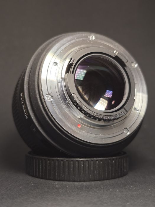 Твърд обектив за Никон Sigma 30 mm f 1.4