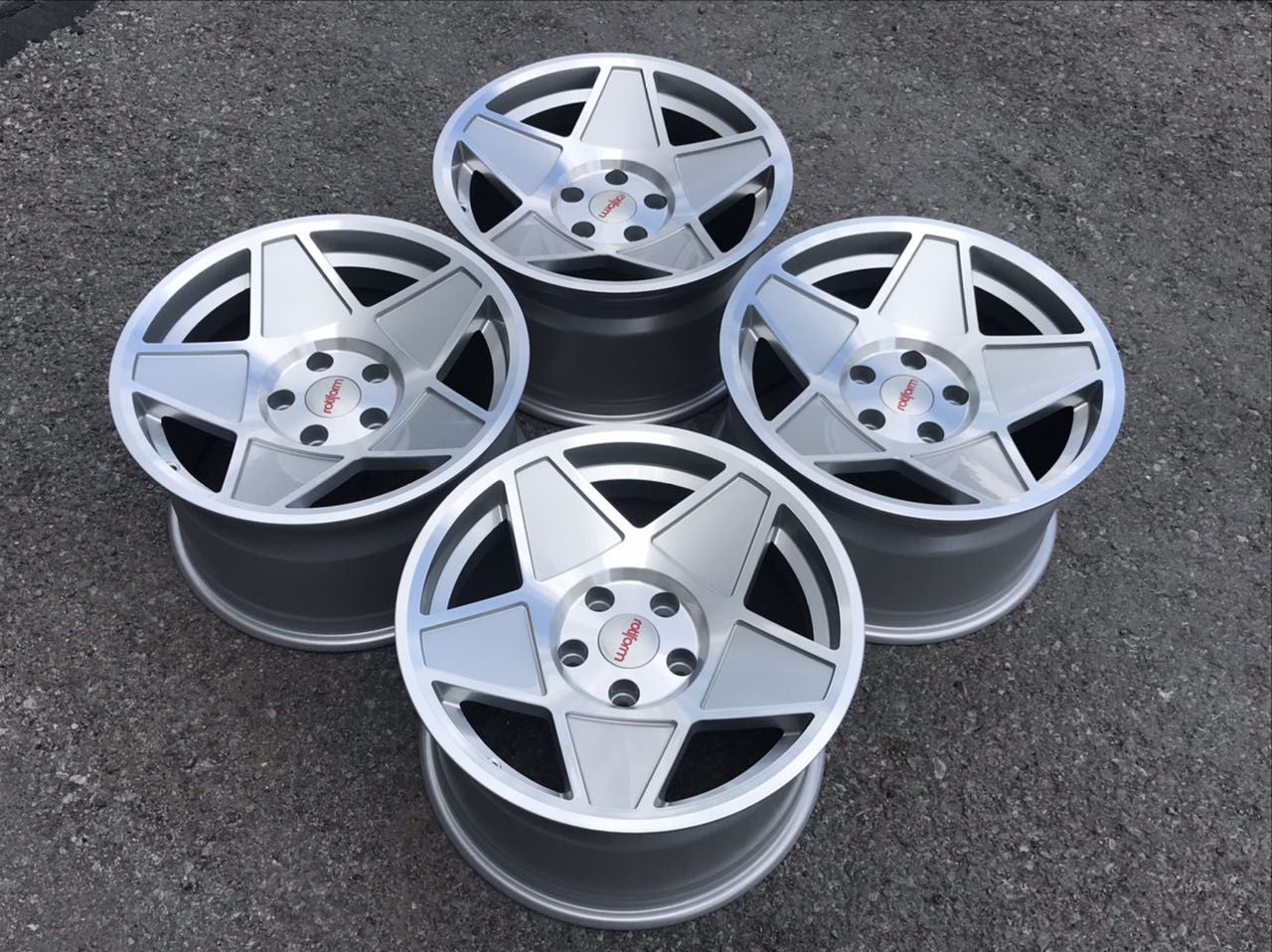 16-5x112 Viper Germany 9j Et-13 Audi Vw Mercedes Seat Skoda чисто нови