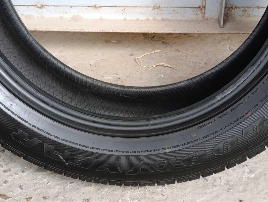 Автошина R 19/235/55 Good Year   EAGLE RS-A made Japan