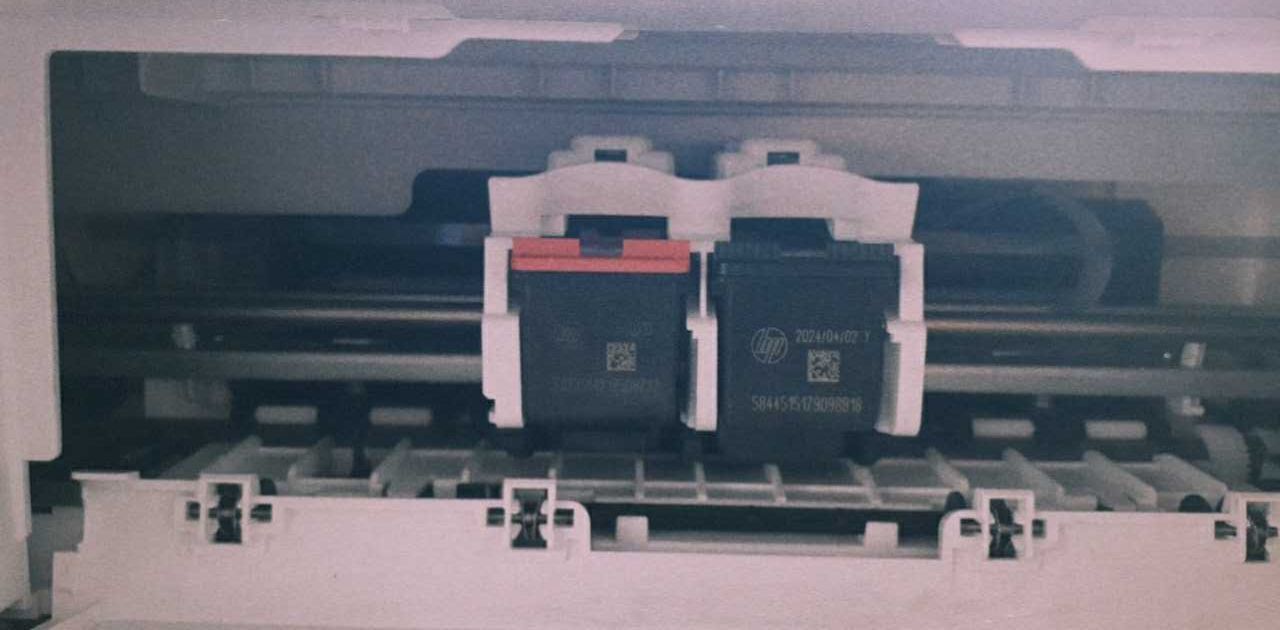 Imprimantă multifuncțională HP Deskjet 2721e