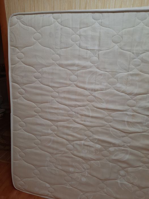 Бесплатно отдам матрас