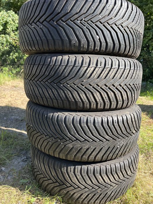 Vând jante volkswagen R18