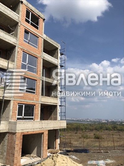 Продава се Двустаен апартамент в Бургас, Меден рудник - зона Д - 79 кв.м за 904 €/кв.м - Снимка #1