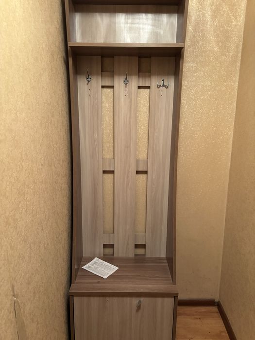 Продам прихожую.