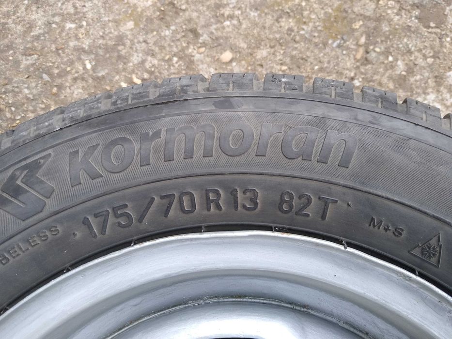 Гуми с джанти 175/70R13 за LADA