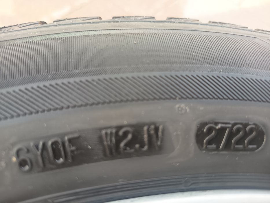 Зимни гуми с алуминиеви джанти 5*114.3/205/55/16
