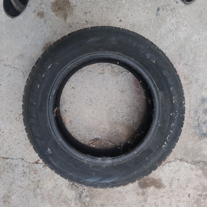 Зимни балон сатылады R16 215/60