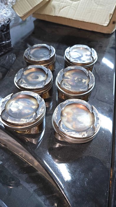 N54b30 бутала и биели