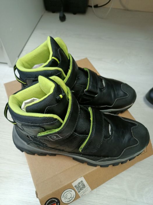 Демисезонные ботинки и дутыши