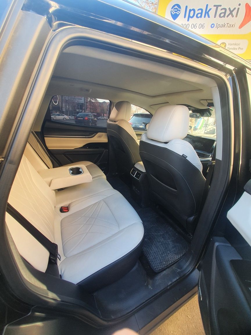 Chery(Aiqar) eQ7 срочно, поможете продать, поцент есть