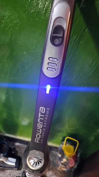 Вертикална прахосмукачка BOSH,Rowenta,Philips