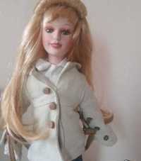 Декоративна кукла със стойка