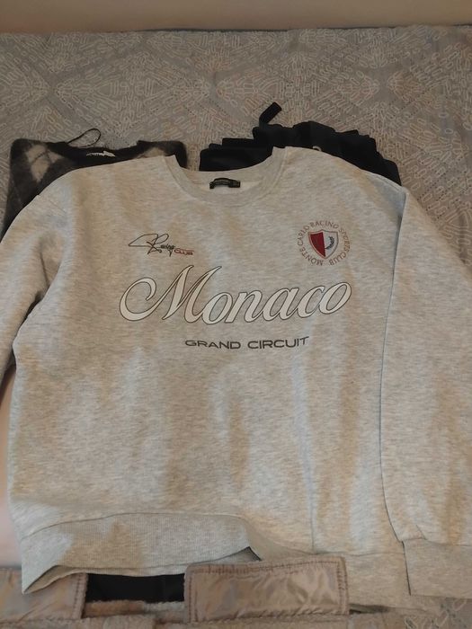 Блузи и пуловери с дълъг ръкав на ниска цена