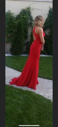 Vând rochie elegantă roșie pronovias