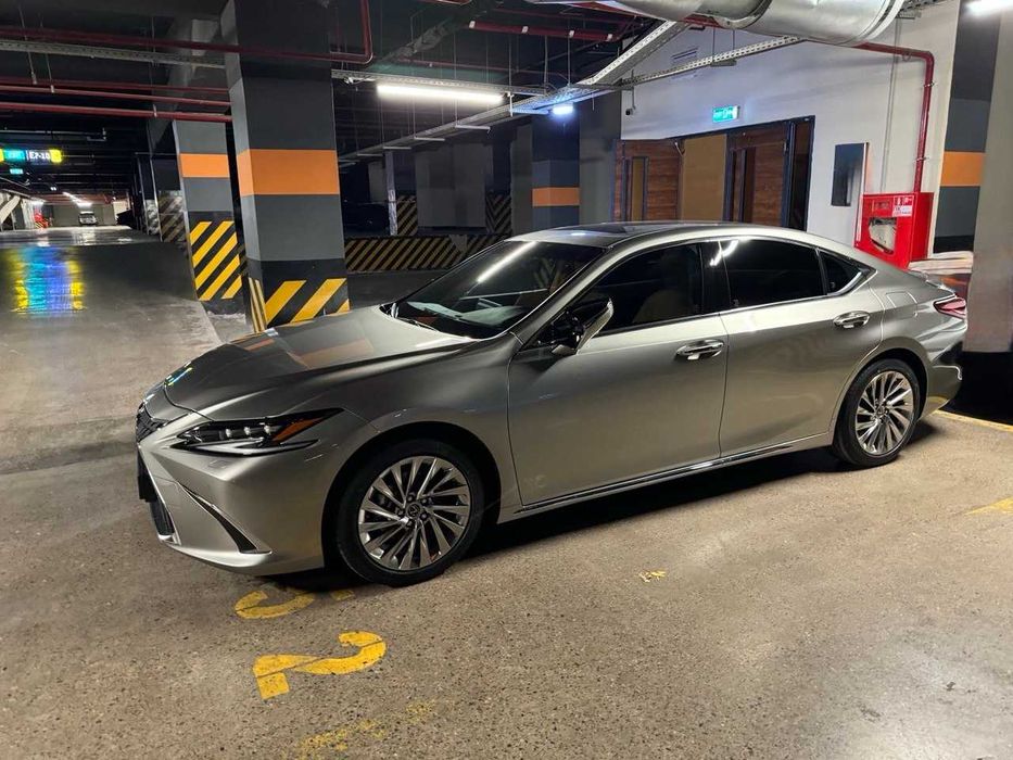 Lexus ES 300 Hybrid