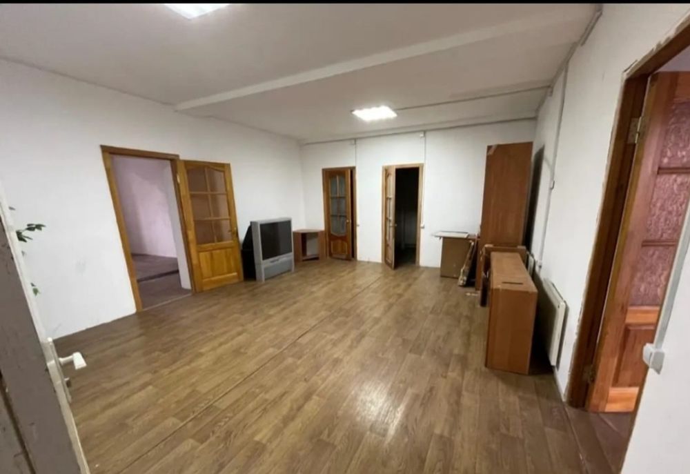 Коммерческое Здание 820квм