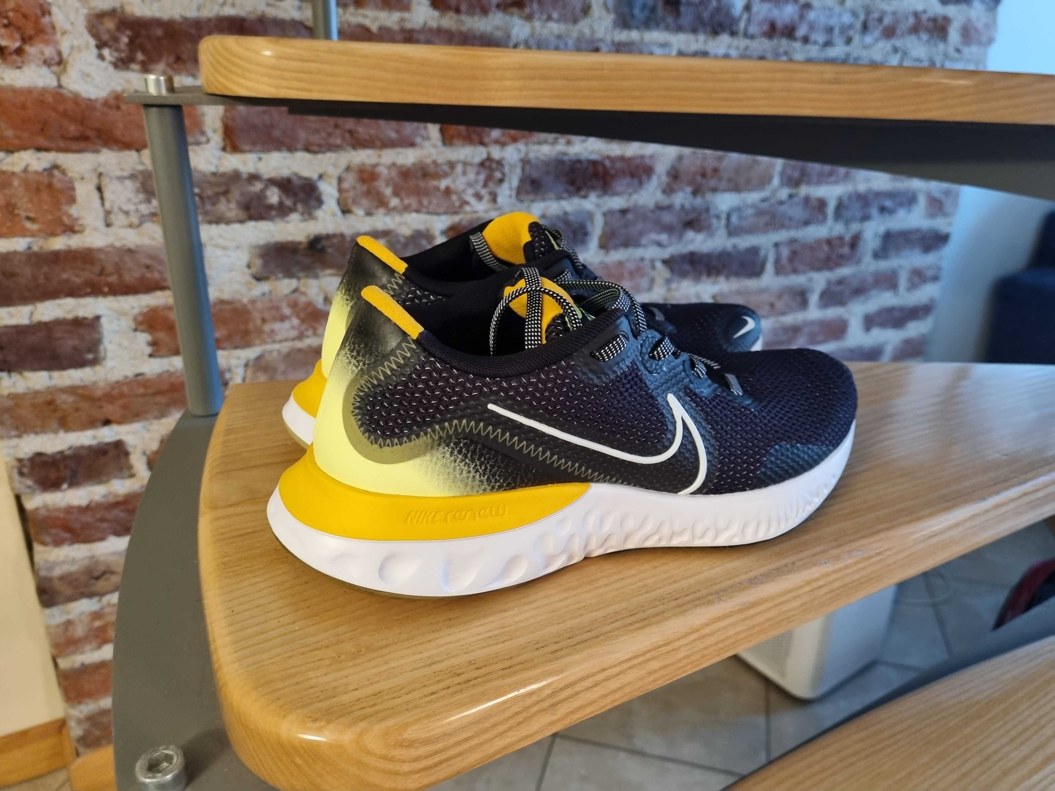 Маратонки Nike Renew Run мъжки