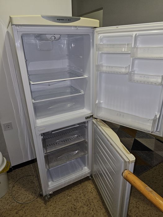 Продам холодильник отличном состоянии за 50 тыс