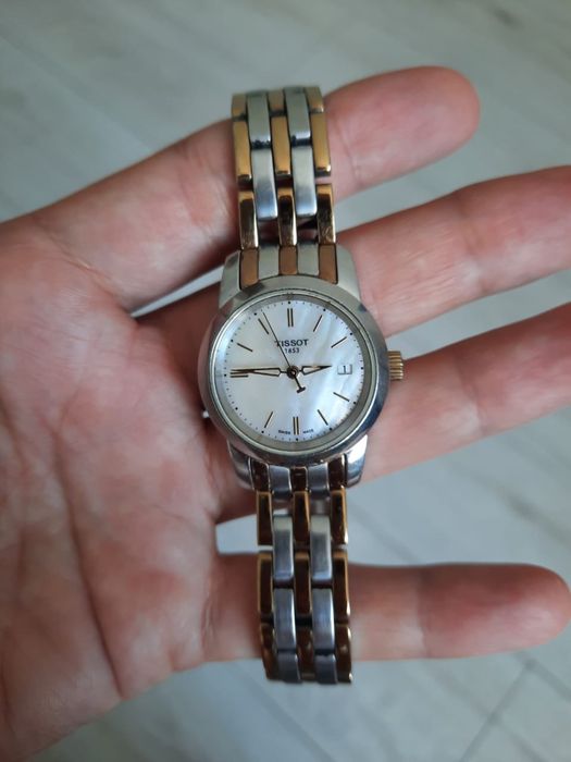 Часы женские Tissot
