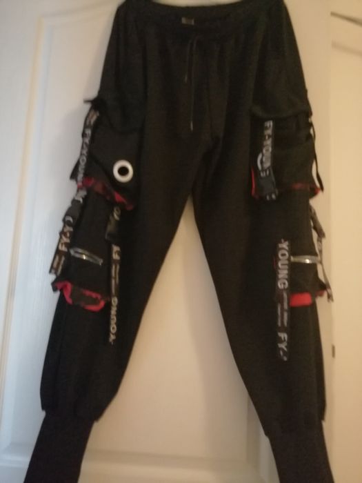 Pantaloni barbati, negri marimea L noi